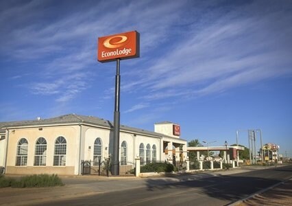 2035 3rd St, Winslow, AZ for sale - Primary Photo - Image 1 of 1