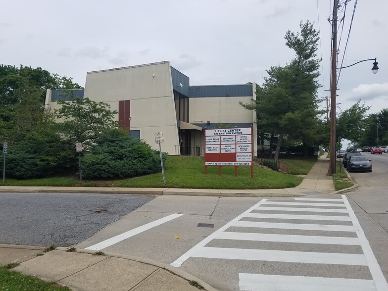 525 Eastern Ave, Fairmount Heights, MD for lease - Building Photo - Image 1 of 11