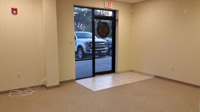 3993-4035 W State Road 46, Sanford, FL for lease Interior Photo- Image 2 of 4