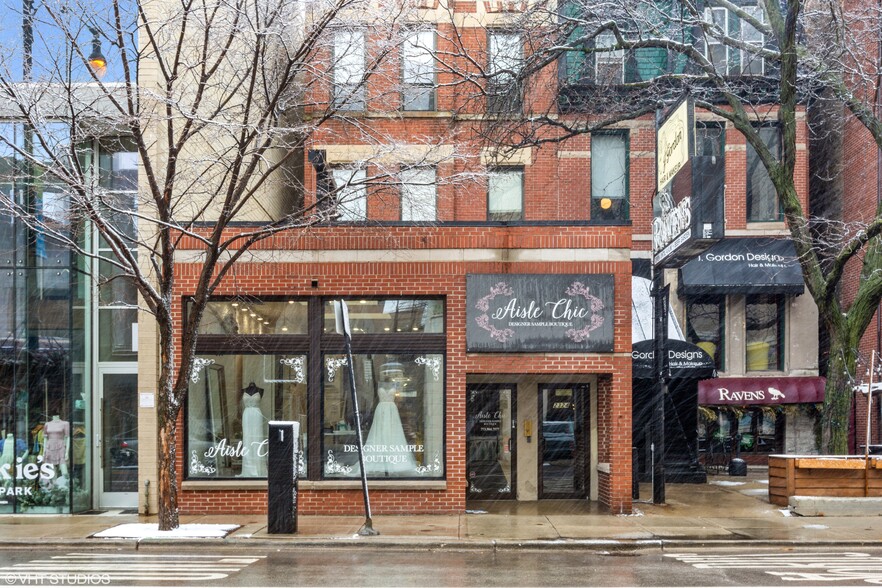 2324 N Clark St, Chicago, IL for lease - Building Photo - Image 1 of 7