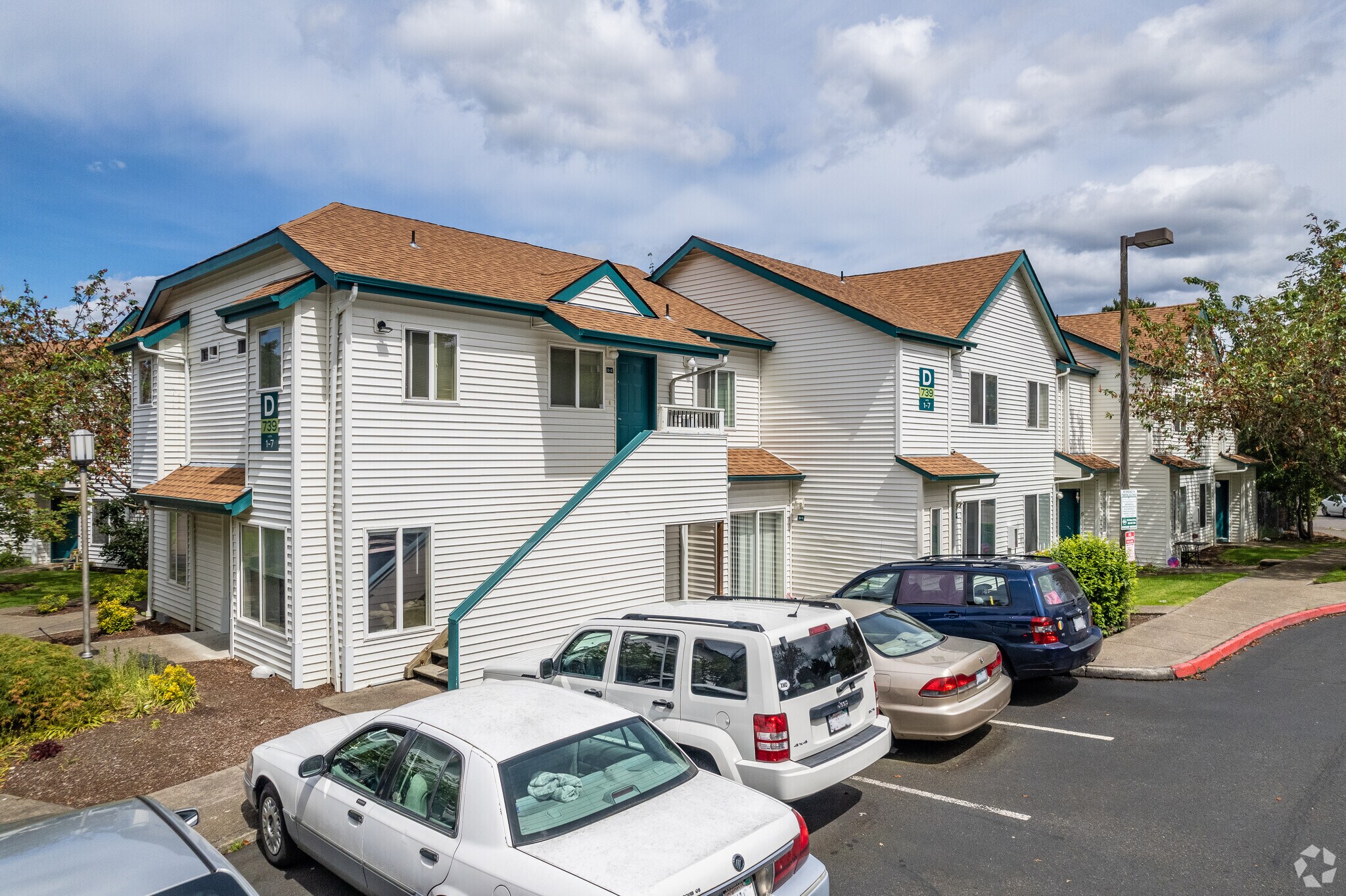 Multifamily in Portland, OR for sale Primary Photo- Image 1 of 1