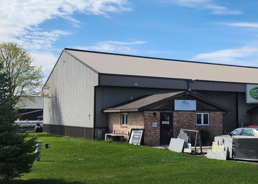N1009 County Road L, Watertown, WI for lease - Primary Photo - Image 1 of 9