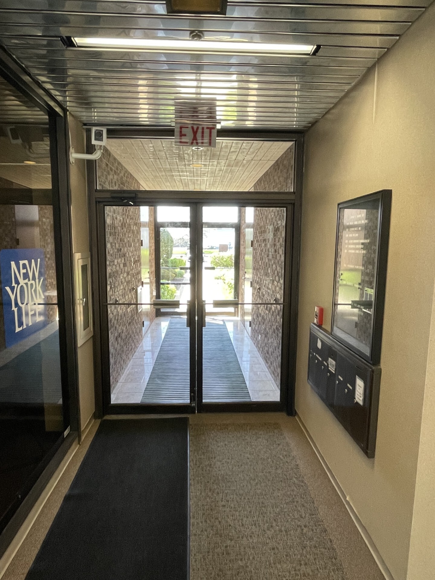 3805 E Main St, St Charles, IL for lease Lobby- Image 1 of 12