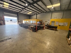 2216 Cedarvale Dr, Ceres, CA for lease Interior Photo- Image 1 of 10