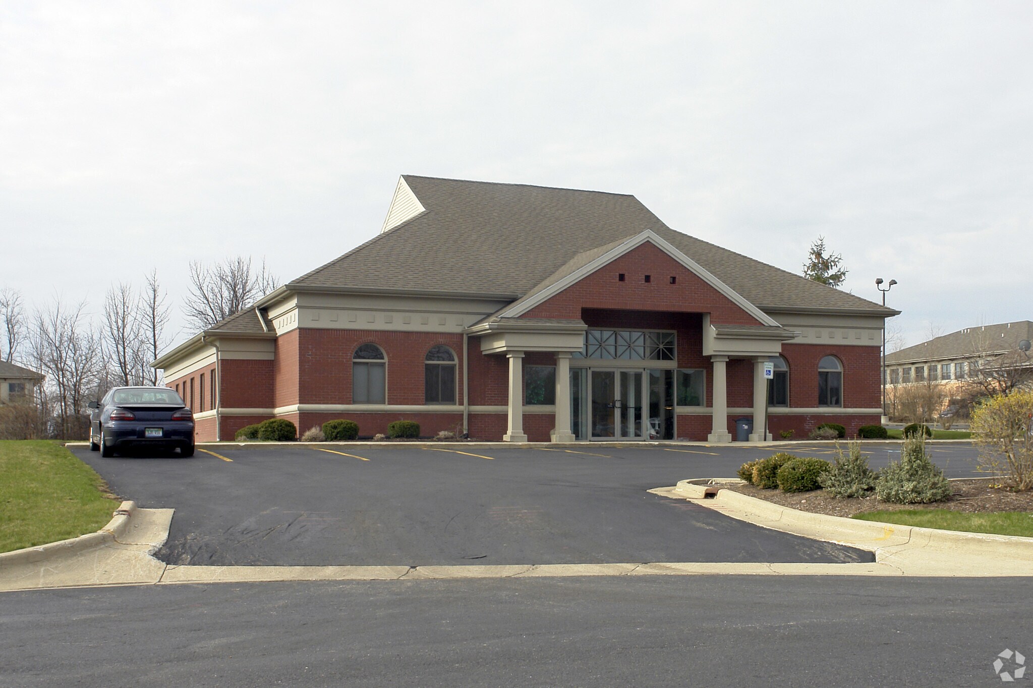 3330 Grand Ridge Dr NE, Grand Rapids, MI for sale Primary Photo- Image 1 of 1