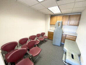 4801 W Peterson Ave, Chicago, IL for lease Interior Photo- Image 2 of 6