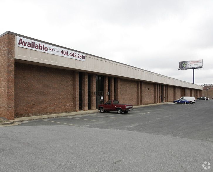 3041 Commerce Way, Atlanta, GA for lease - Primary Photo - Image 1 of 5