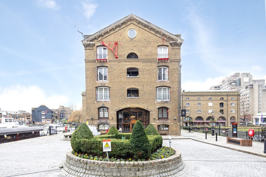 Ivory House St Katherine's Docks, London for lease - Building Photo - Image 3 of 3