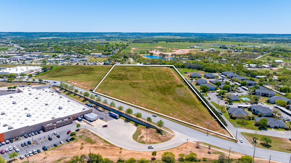 1100 Friendship Ln, Fredericksburg, TX for sale - Aerial - Image 1 of 6