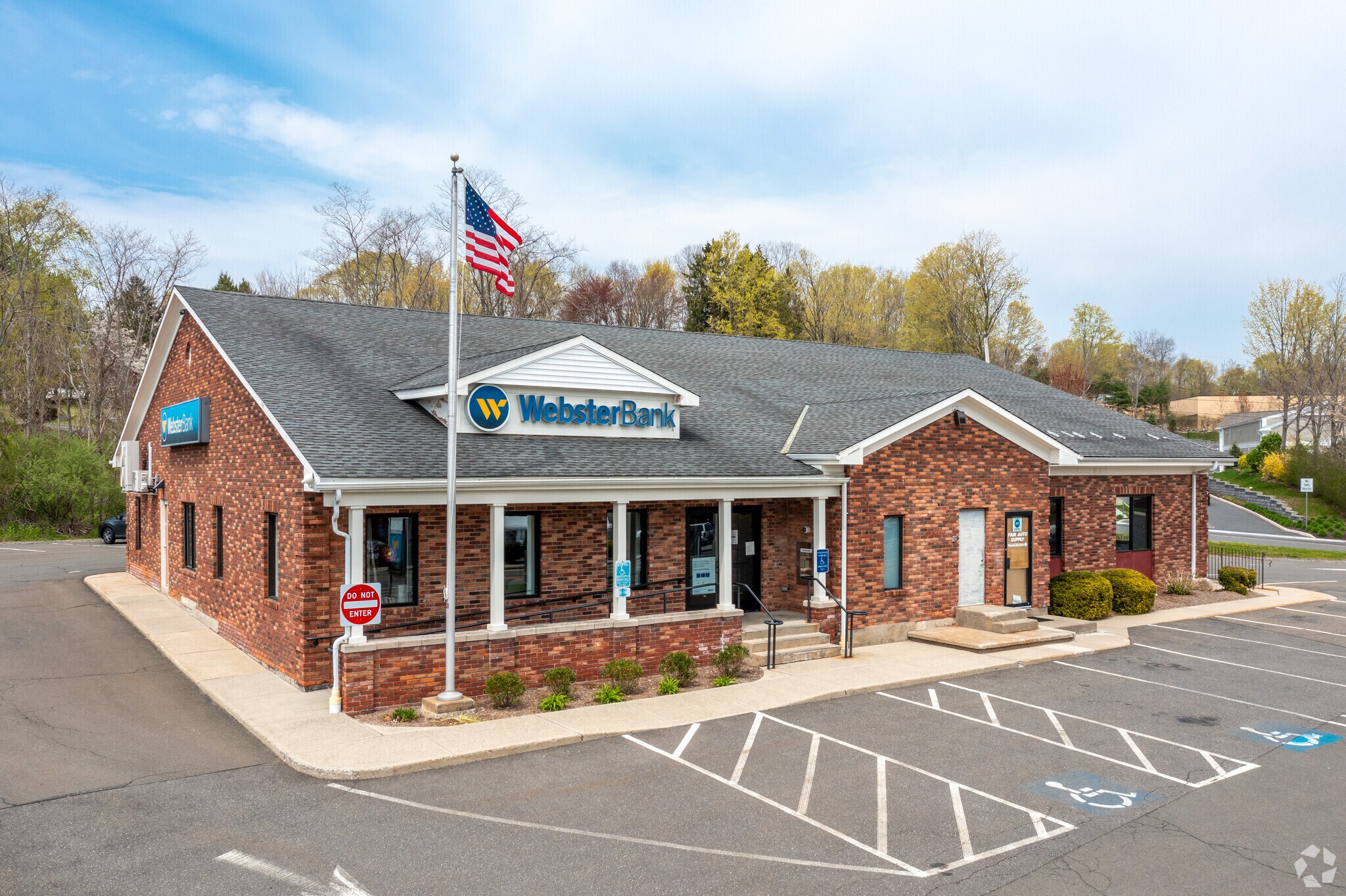 495 Monroe Tpke, Monroe, CT for sale Building Photo- Image 1 of 1