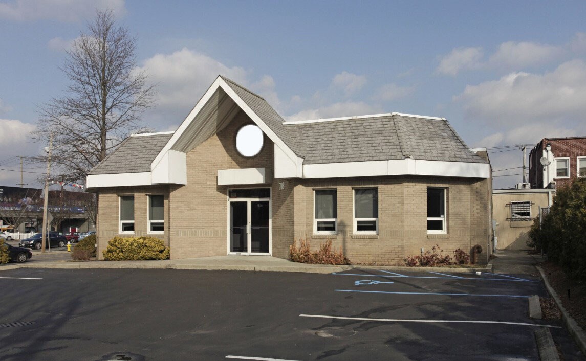 718 Long Island Ave, Deer Park, NY for lease Building Photo- Image 1 of 6