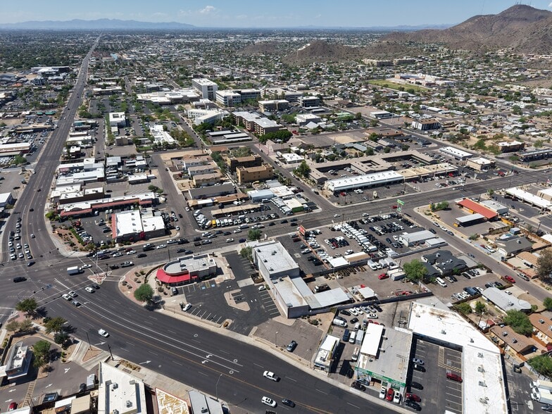 9110 N Cave Creek Rd, Phoenix, AZ for lease - Building Photo - Image 1 of 4