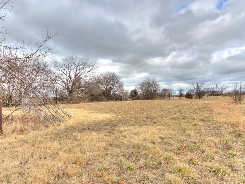 3300 S Classen, Norman, OK for sale - Building Photo - Image 2 of 27