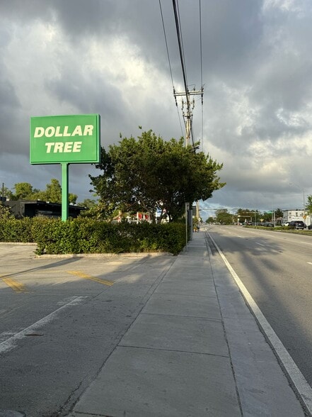 1255 NW 103rd St, Miami, FL for sale - Building Photo - Image 3 of 23