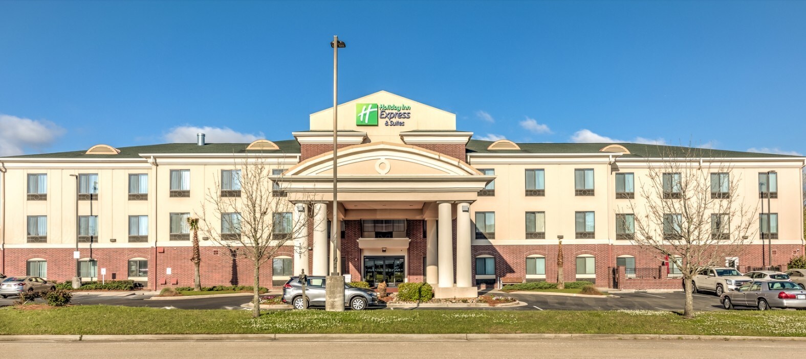 1001 Dauphin St, Picayune, MS for sale Primary Photo- Image 1 of 1