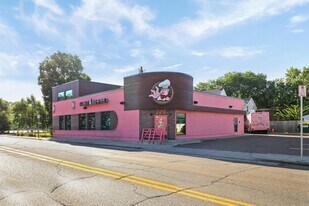 Market-Bar-B-Que - Pub