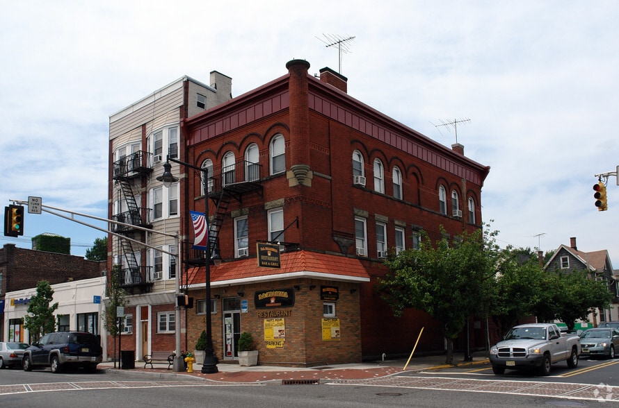 440 Harrison Ave, Harrison, NJ for lease - Primary Photo - Image 2 of 3