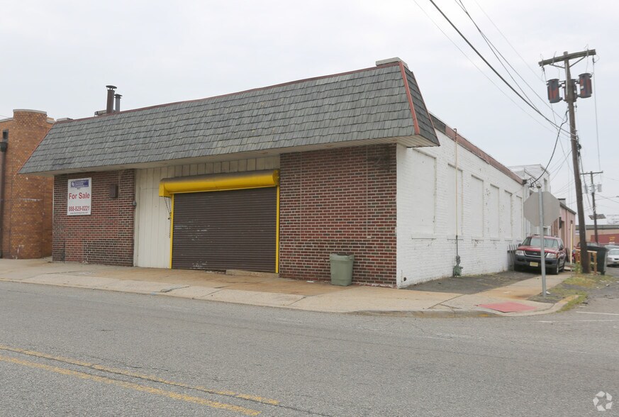 448 Hillside Ave, Hillside, NJ 07205