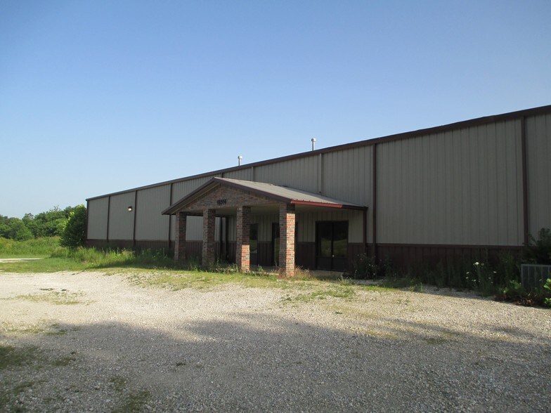 16514 Hwy 12 W, Gentry, AR for sale - Building Photo - Image 1 of 1