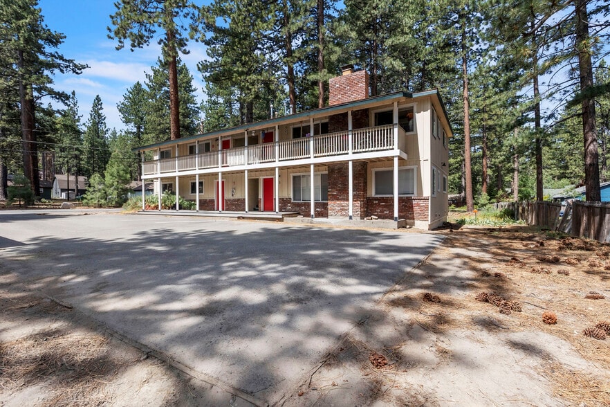 673 James Ave, South Lake Tahoe, CA for sale - Building Photo - Image 1 of 31