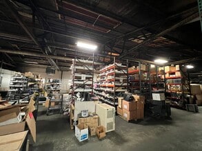 1502 12th St SW, Canton, OH for lease Interior Photo- Image 2 of 4