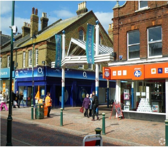 High St, Sittingbourne for lease - Building Photo - Image 2 of 8