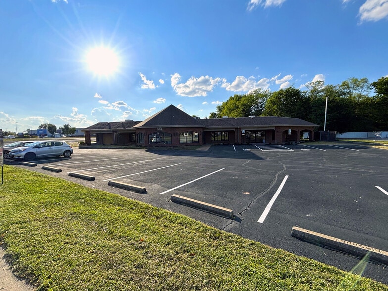 514 Jungermann Rd, Saint Peters, MO for lease - Building Photo - Image 1 of 6