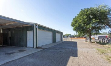 960 W Stenger St, San Benito, TX for lease Building Photo- Image 2 of 11