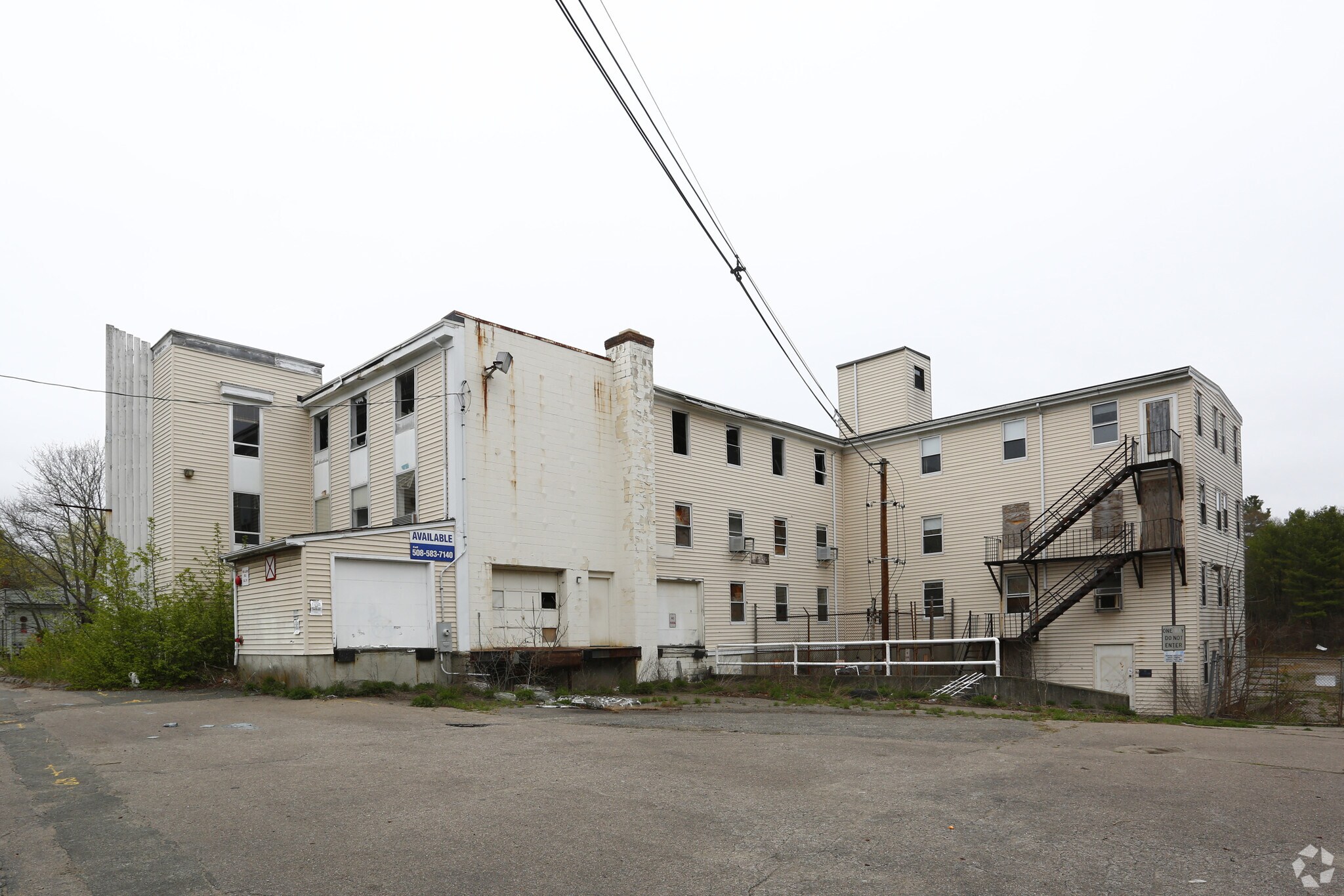 648 Summer St, Brockton, MA for sale Primary Photo- Image 1 of 1