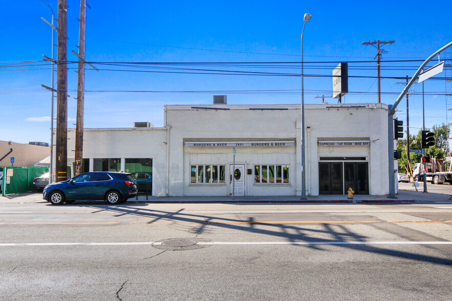 3601 Overland Ave, Los Angeles, CA for lease - Building Photo - Image 2 of 17