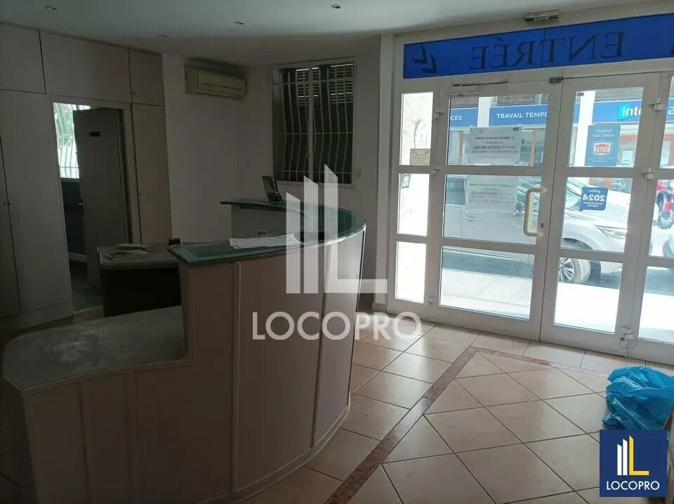 Retail in Nice for sale Building Photo- Image 1 of 12