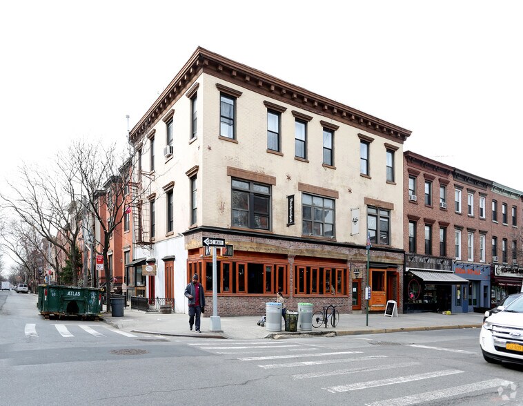 320 Court St, Brooklyn, NY for sale - Primary Photo - Image 1 of 1