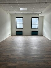 820 E 140th St, Bronx, NY for lease Interior Photo- Image 2 of 3