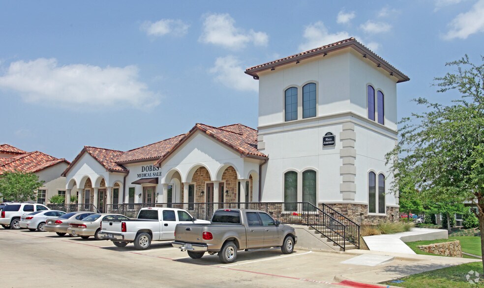 1211 Hall Johnson Rd, Colleyville, TX for sale - Building Photo - Image 1 of 1