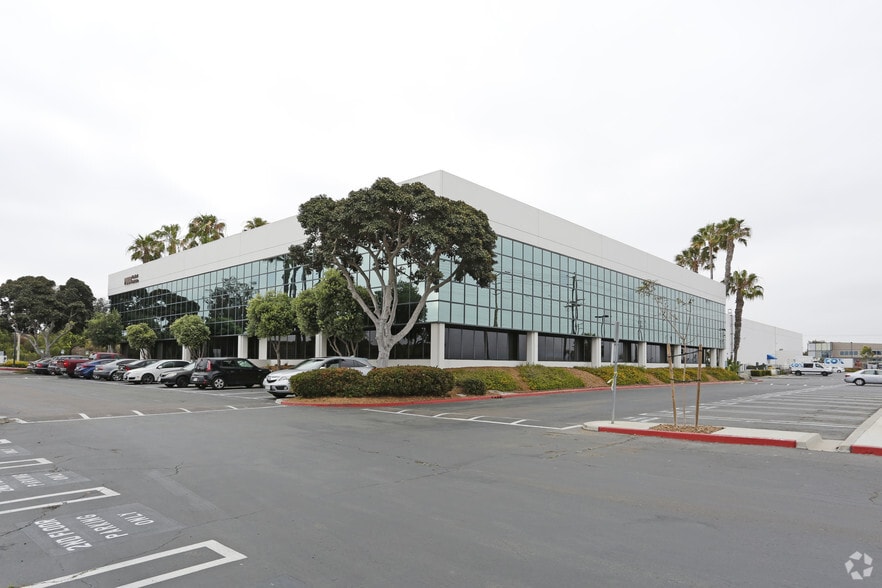 780-784 Bay Blvd, Chula Vista, CA for lease - Primary Photo - Image 1 of 9