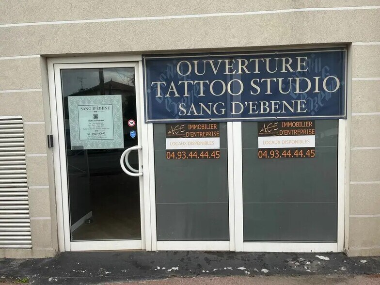 Retail in Antibes for lease - Building Photo - Image 1 of 7