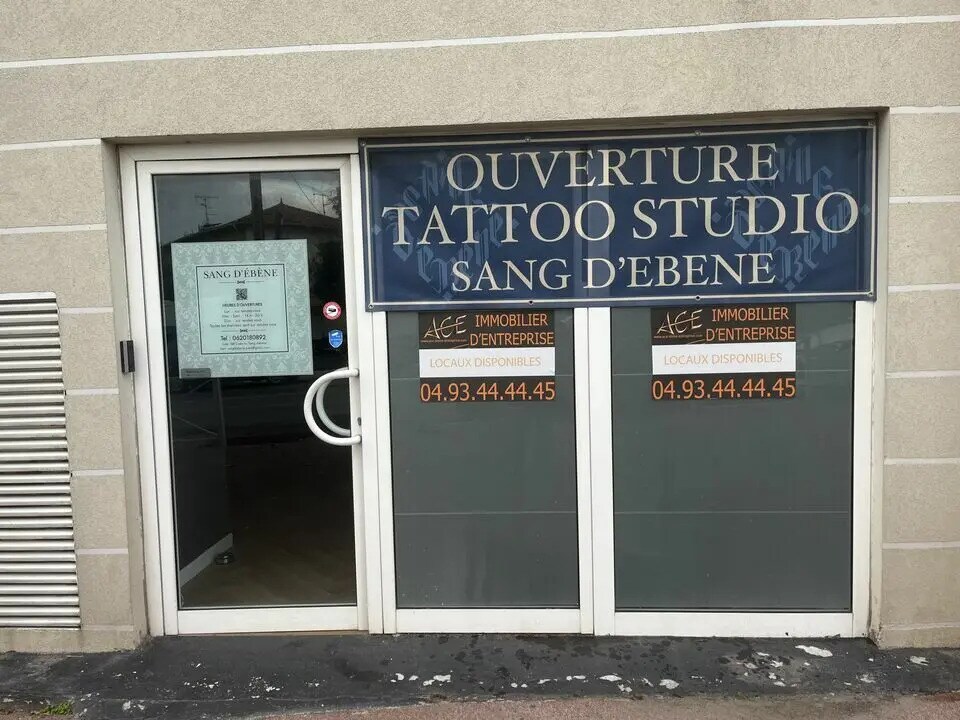 Retail in Antibes for lease Building Photo- Image 1 of 8