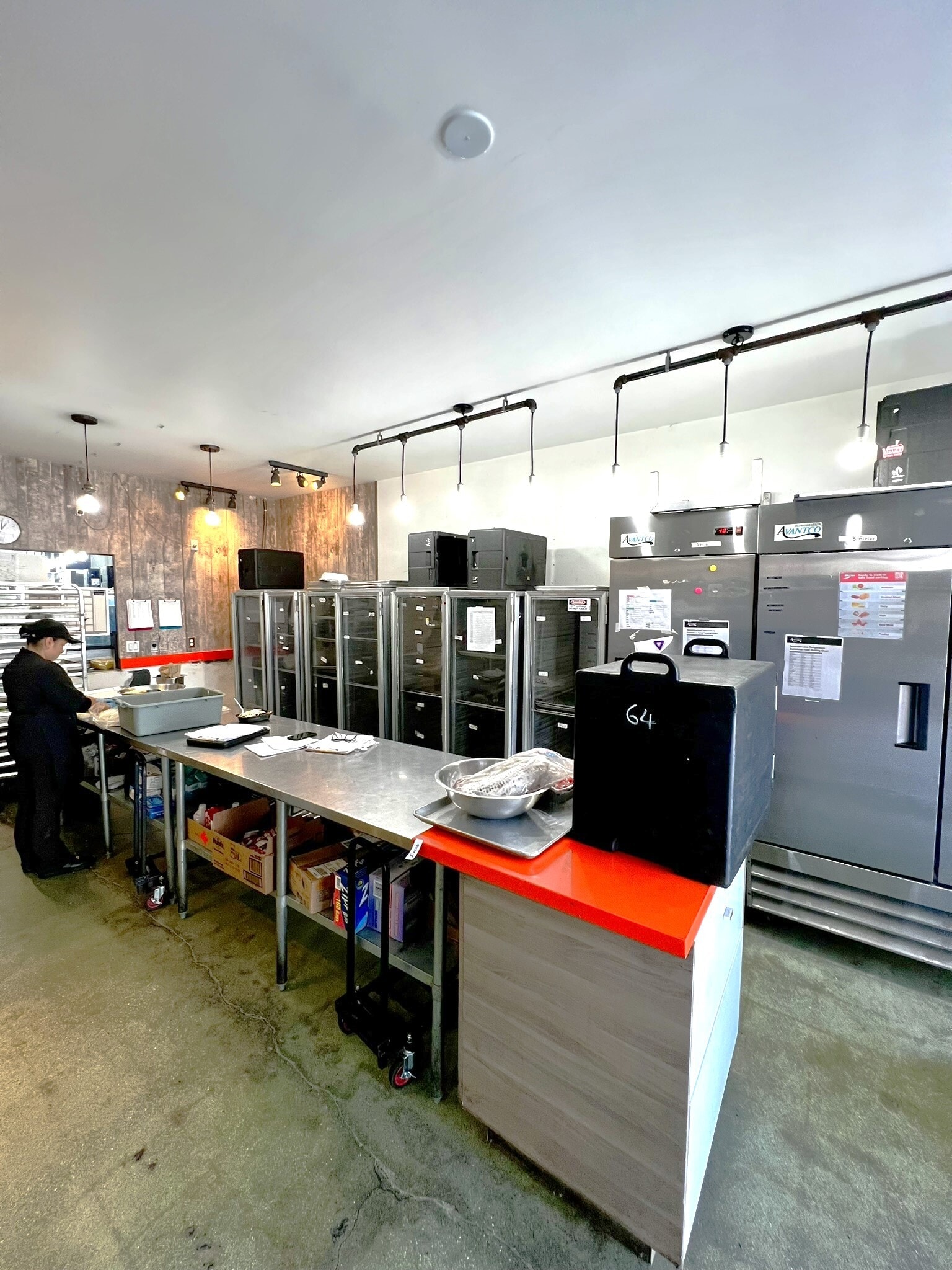 11966 Wilshire Blvd, Los Angeles, CA for lease Interior Photo- Image 1 of 11