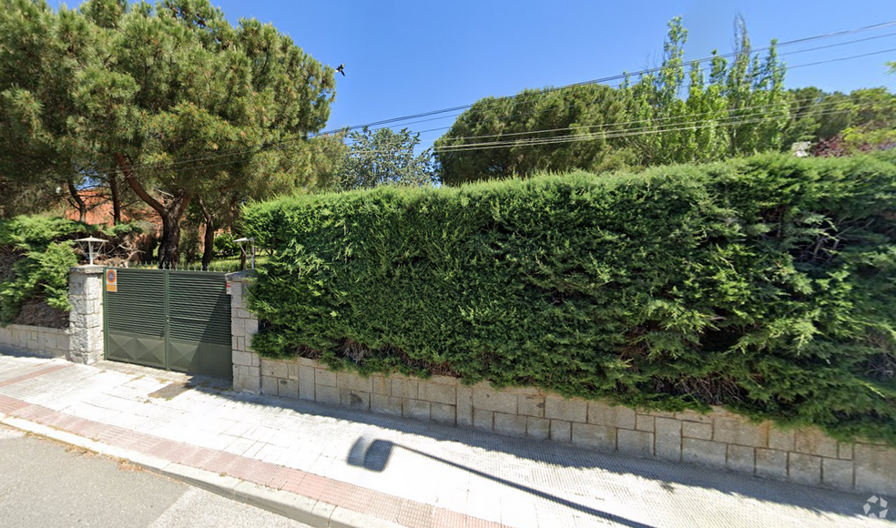 Calle Valleja, 17, Moralzarzal, Madrid for sale - Primary Photo - Image 1 of 4