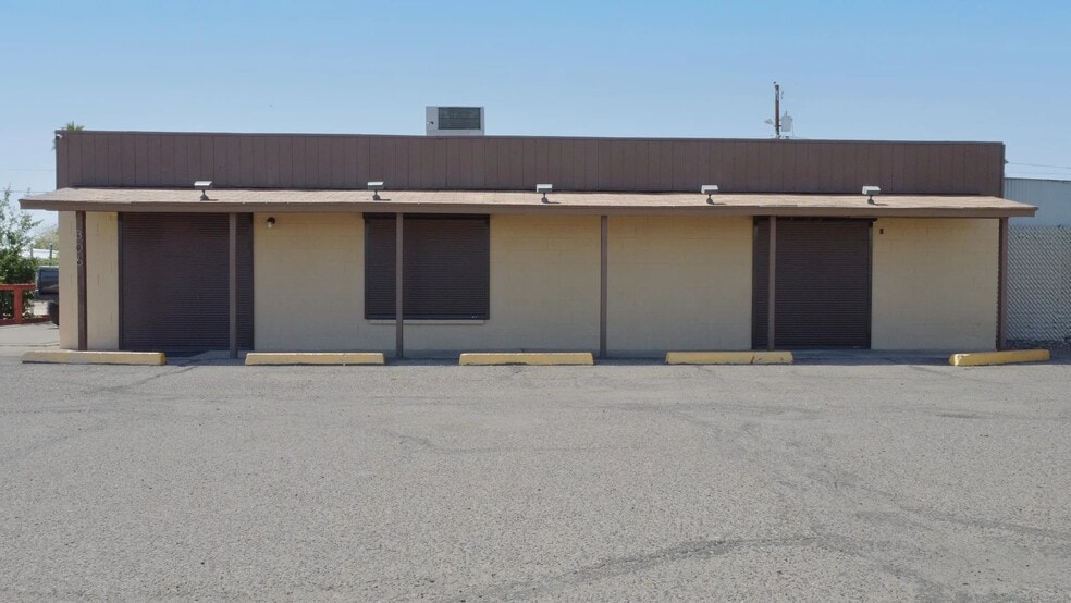 306 S Ironwood Dr, Apache Junction, AZ for lease - Building Photo - Image 2 of 5