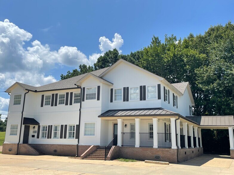 667 Hwy 51, Ridgeland, MS 39157