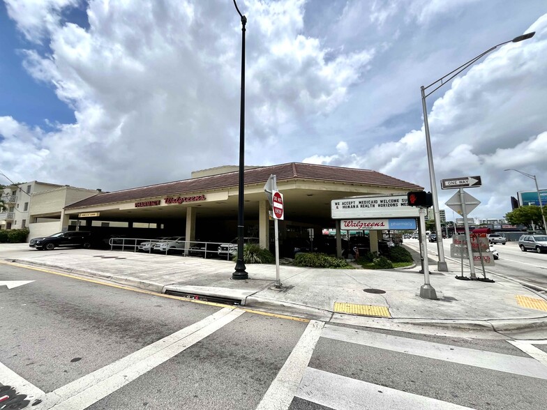 1201 SW 1st St, Miami, FL for lease - Building Photo - Image 2 of 14