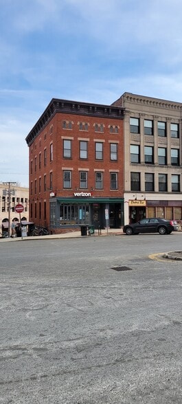 180 Main St, Northampton, MA for lease - Building Photo - Image 2 of 2