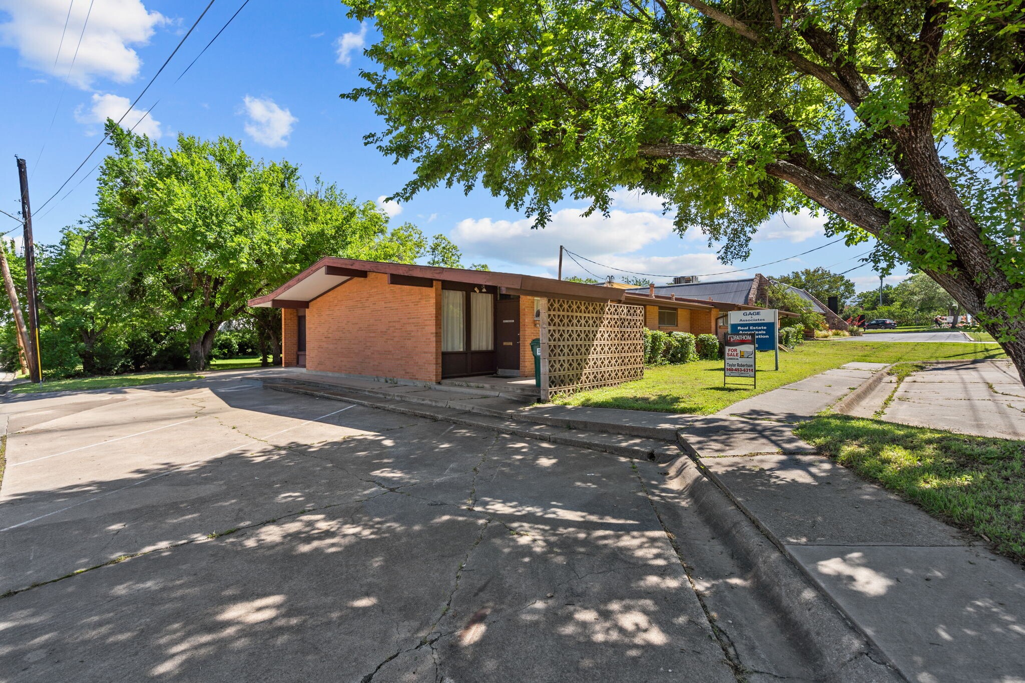 1728 Scripture St, Denton, TX for sale Primary Photo- Image 1 of 1