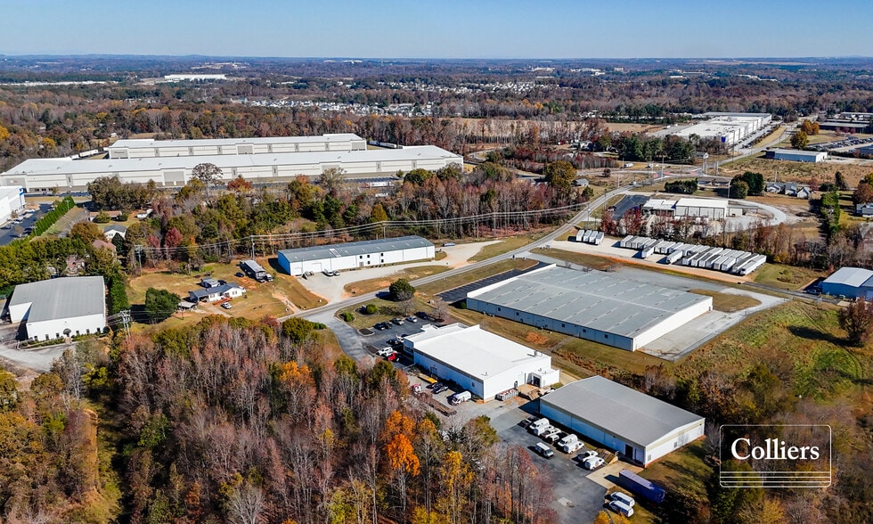 929 Berry Shoals Rd, Duncan, SC for sale - Building Photo - Image 3 of 10