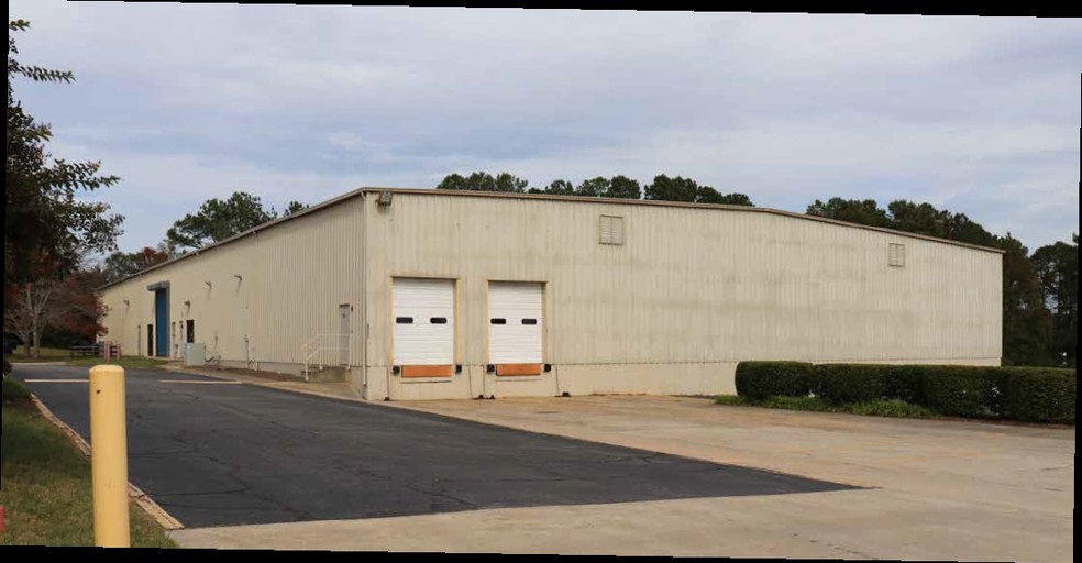 8005 Knightdale Blvd, Knightdale, NC for sale - Building Photo - Image 1 of 1