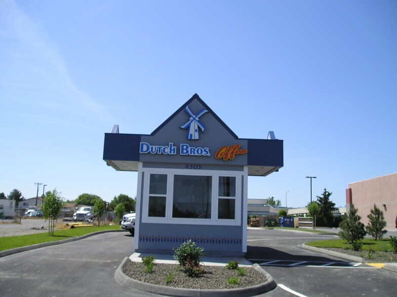 4305 W Clearwater Ave Kennewick Wa 99336 Loopnet Com