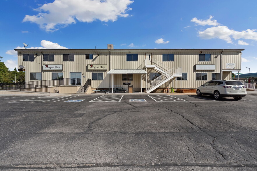 5800 W 18th St, Greeley, CO for lease - Primary Photo - Image 1 of 8