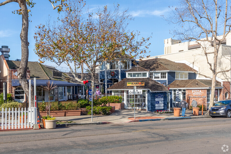 7556 Fay Ave, La Jolla, CA for lease - Building Photo - Image 1 of 6