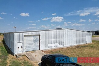 More details for 2004 Jack Mckay Blvd, Ennis, TX - Industrial for Lease